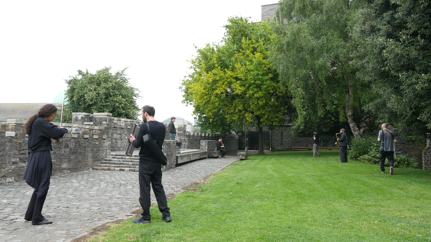 Cover image for Singing Hollow